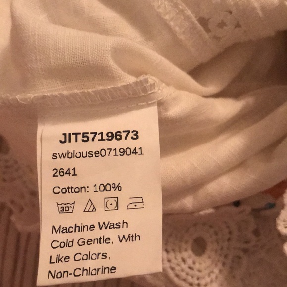 Cotton embroidered white top - Picture 3 of 4